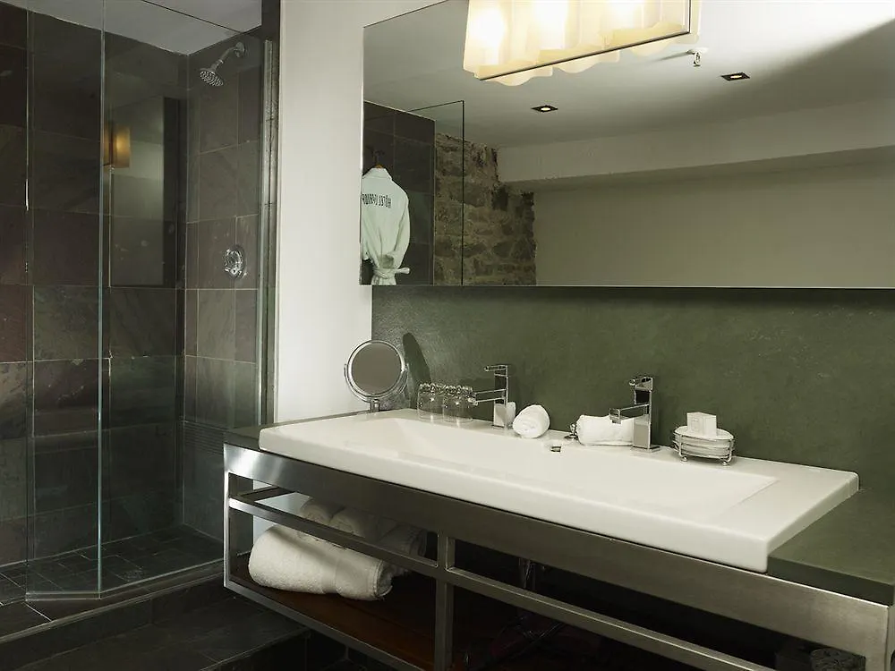 ****  Hotel Le Priori Quebeque Canadá